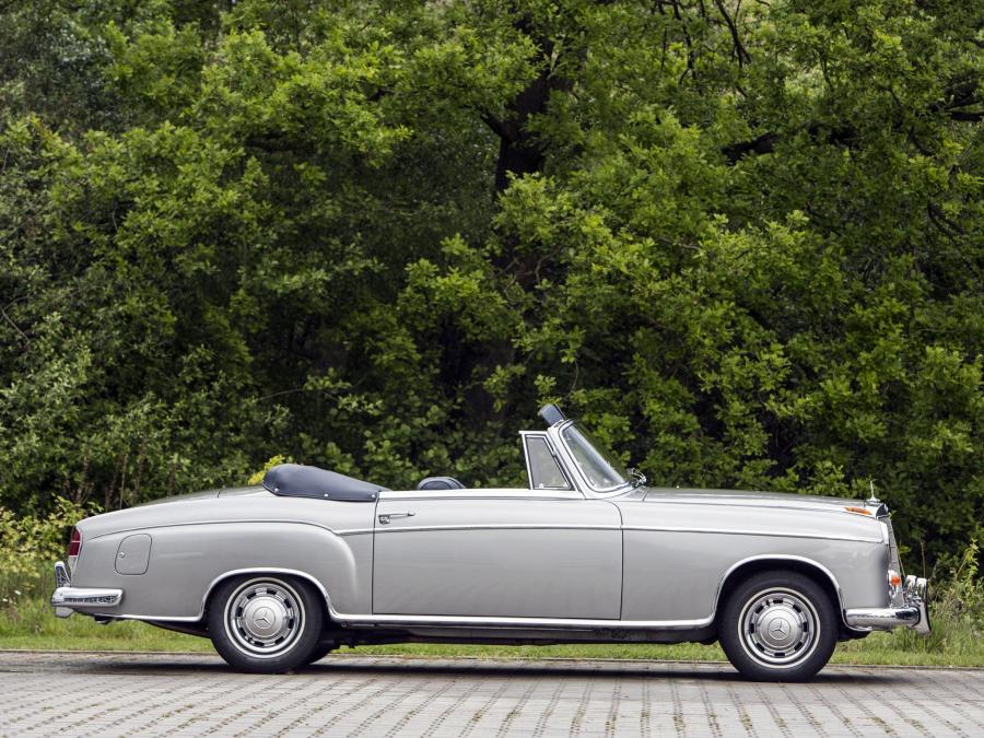  Mercedes-Benz 220 SE Cabriolet 1958 года  (фото 11 из 27)